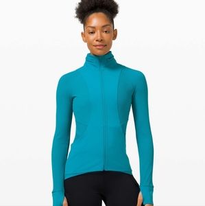 Lululemon Far and Free Jacket in Hawaiian Blue NWT size 12